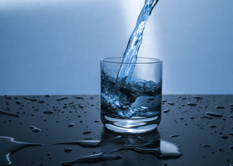 Amazing benefits of Drinking Water, its Defects on drinking too much - Saudi-Expatriates.com