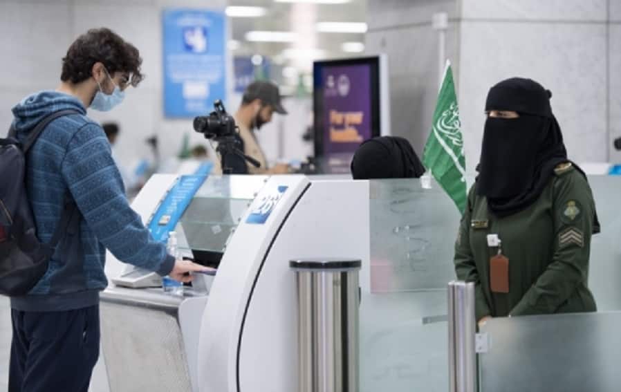 Saudi Arabia's new Transit Visa rules and advantages - Saudi-Expatriates.com