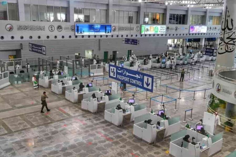 Saudi Arabia hosts Sudanese pilgrims after Flights suspension - Saudi-Expatriates.com