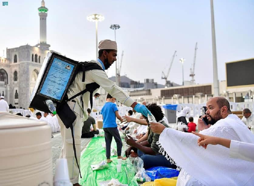 4 places to get Zamzam water at Jeddah Airport - Saudi-Expatriates.com