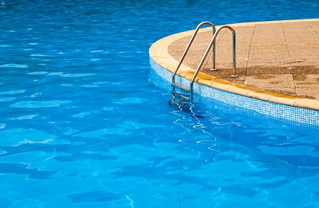 MOH Advices on Swimming to avoid Children Drowning - Saudi-Expatriates.com