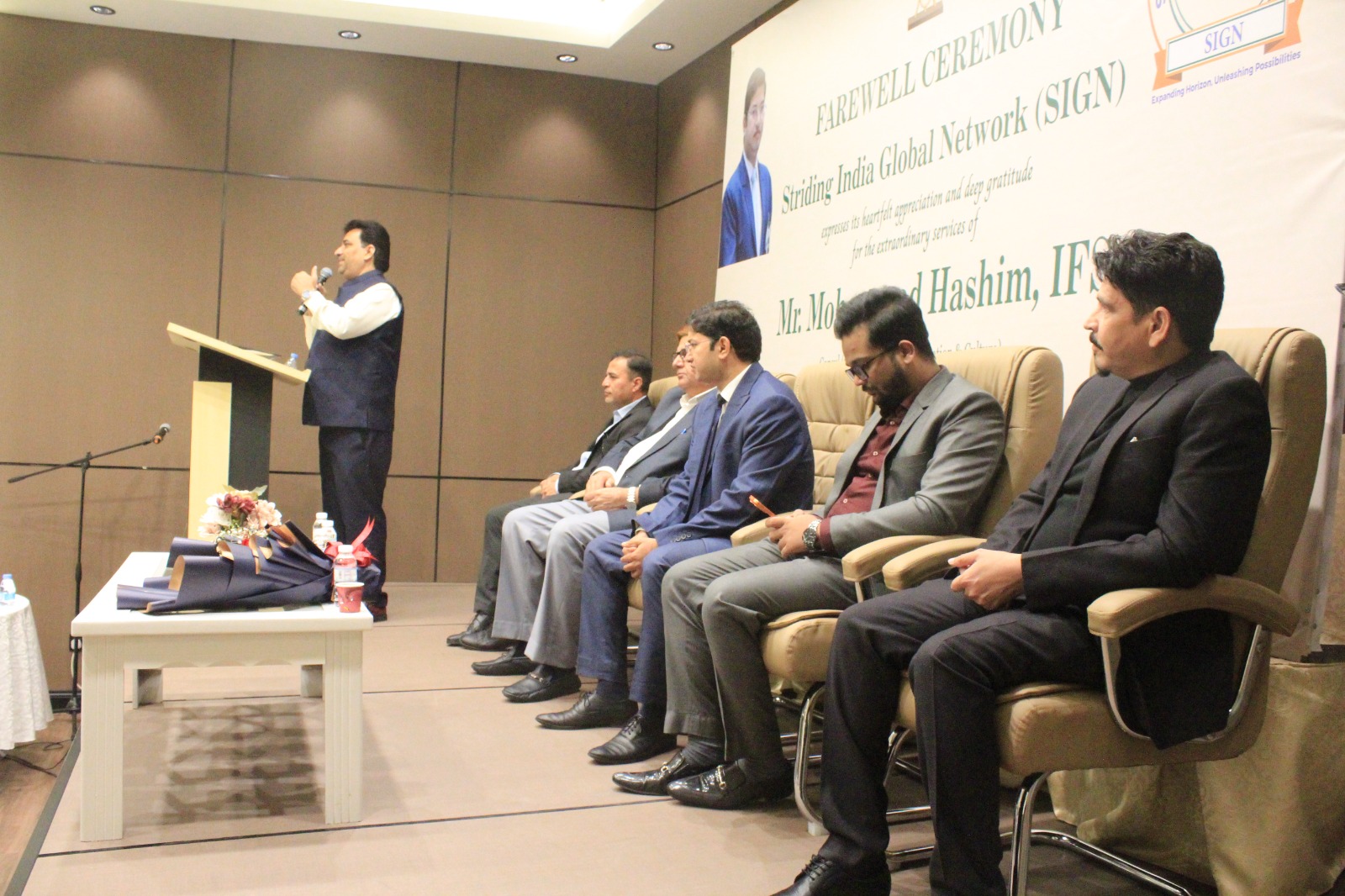 SIGN Hosts Grand Farewell for Consul (Commerce) Mr. Mohd Hashim in Jeddah